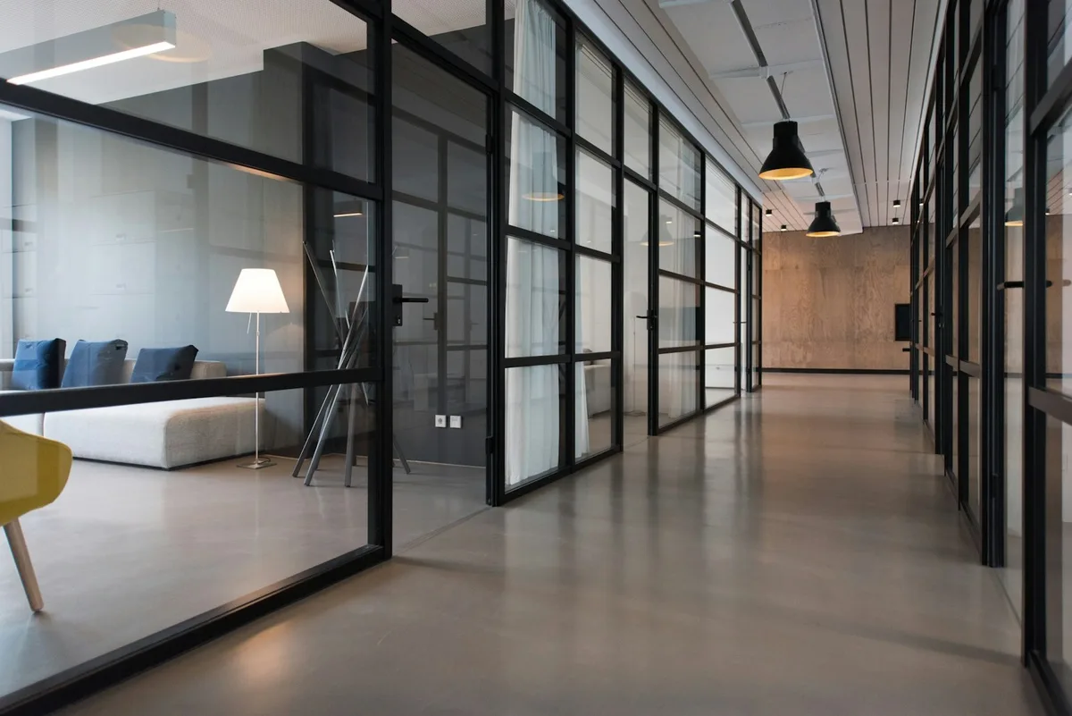 Business and operational goods supply environment